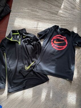 Nike boys 2 XL tops